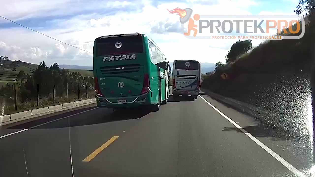 Buses-de-Ecuador-Death-Squad-01