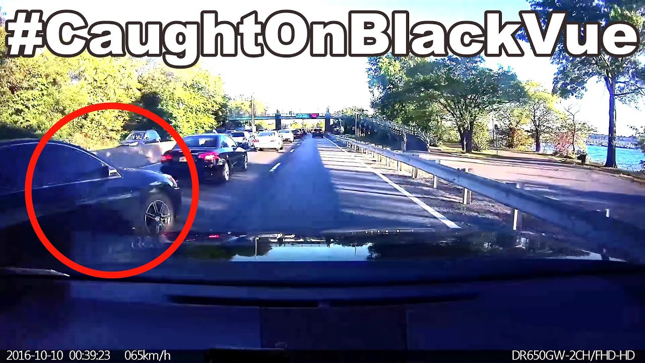 Car-Crash-After-Double-Lane-Change-While-Speeding-CaughtOnBlackVue