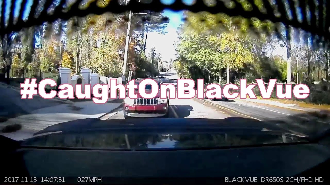Rear-End-Collision-CaughtOnBlackVue