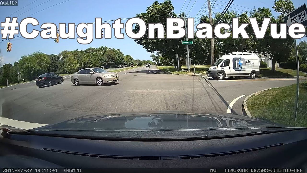 So-Close-Compilation-of-Near-Misses-CaughtOnBlackVue