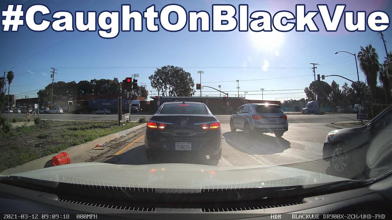 Was-it-an…-insurance-scam-attempt-CaughtOnBlackVue